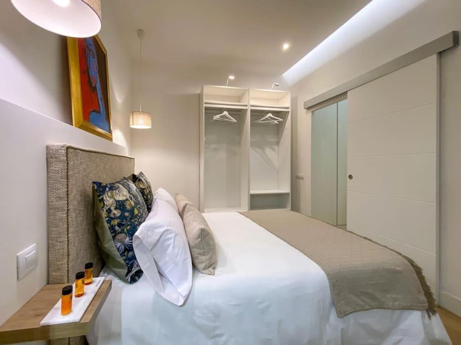 New Lavapies Spacious Flat, 2 Bedrooms And 2 Balconies 마드리드 외부 사진
