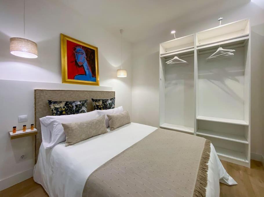 New Lavapies Spacious Flat, 2 Bedrooms And 2 Balconies 마드리드 외부 사진